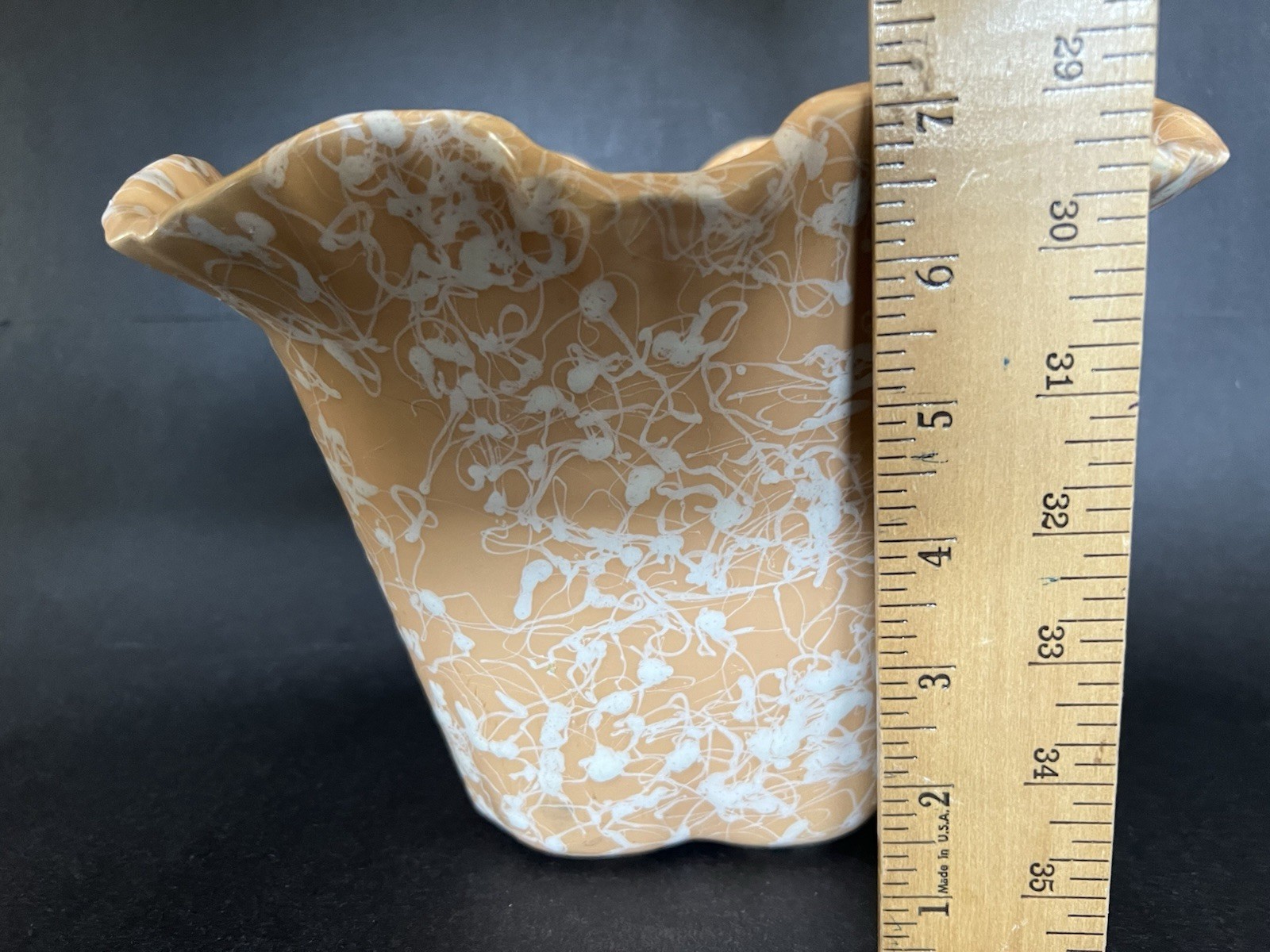 Shawnee Pottery Planter #2511 Peach Splatter Pot Ruffled Rim Planter Vase 7″ T
