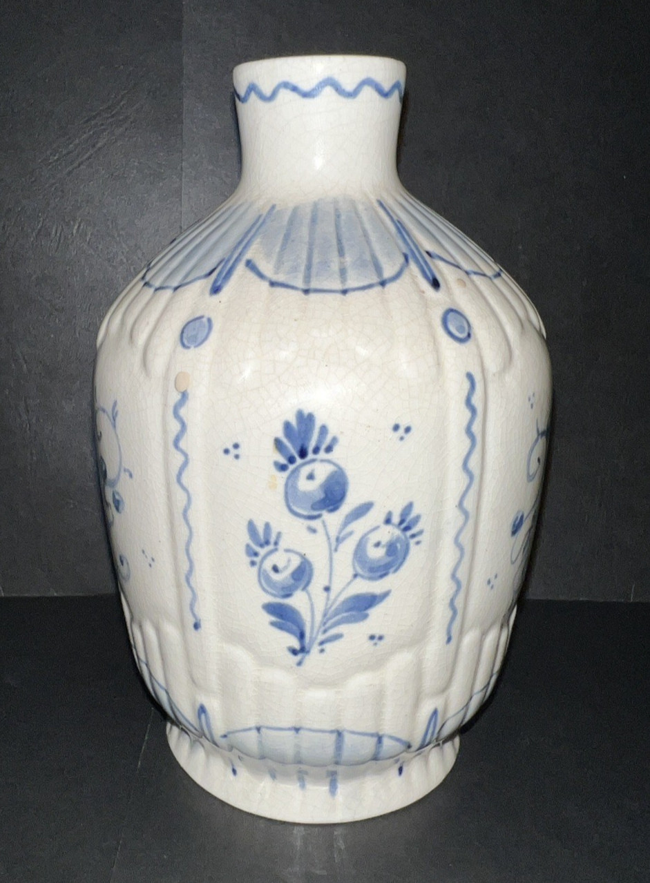Antique Delft Small Delicate Vase by Joost Thooft & Labouchere – circa 1884-1895