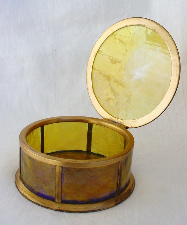 UNUSUAL ARTS & CRAFTS BOX LOUIS C. TIFFANY FURNACES, INC. FAVRILE GLASS 109