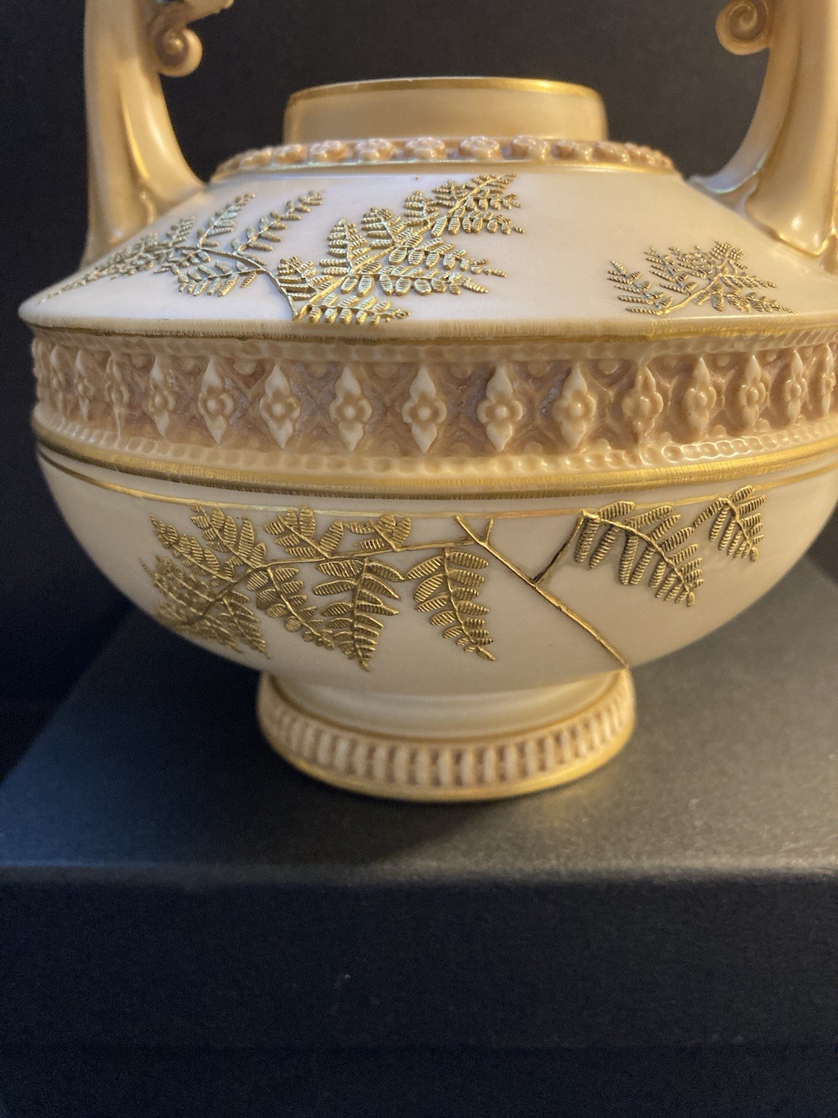 Antique Royal Worcester Urn Blush Ivory Porcelain 1256 Vase 1890s. No Lid.