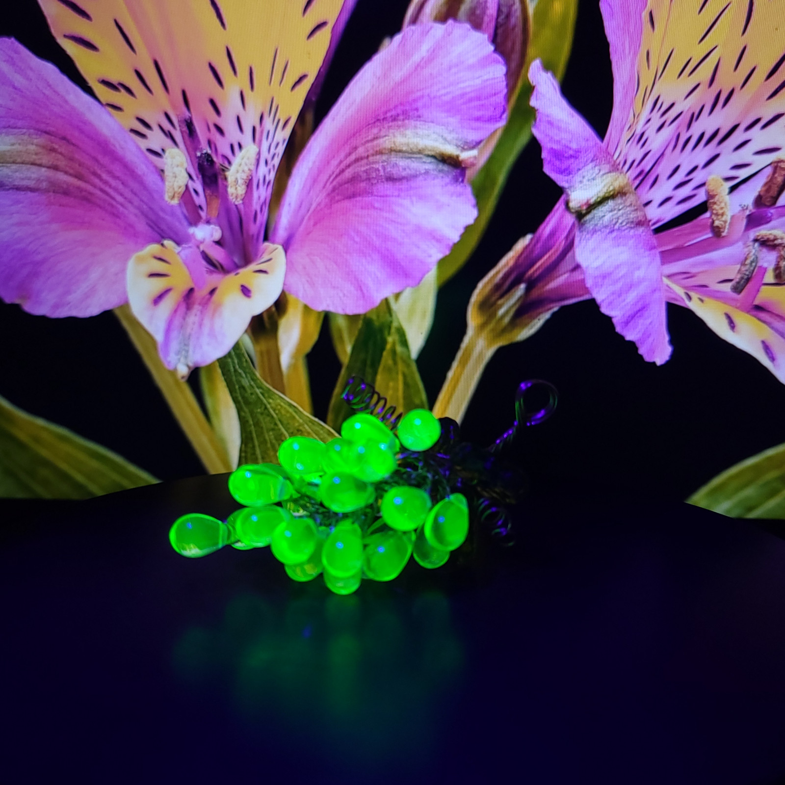 Uranium Glass Cluster Grape Handmade Vaseline Glass Beads Small Bunch of Grape