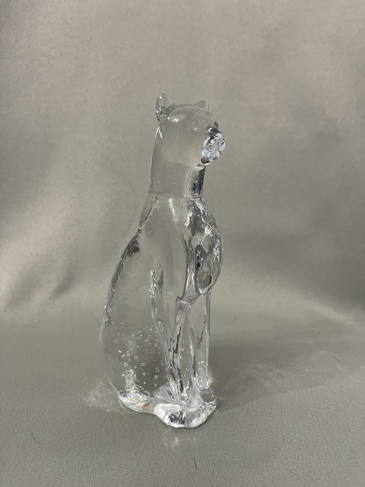 Vtg Silvestri Crystal Art Glass Sitting Cat Cheetah Panther Paperweight 6.25″