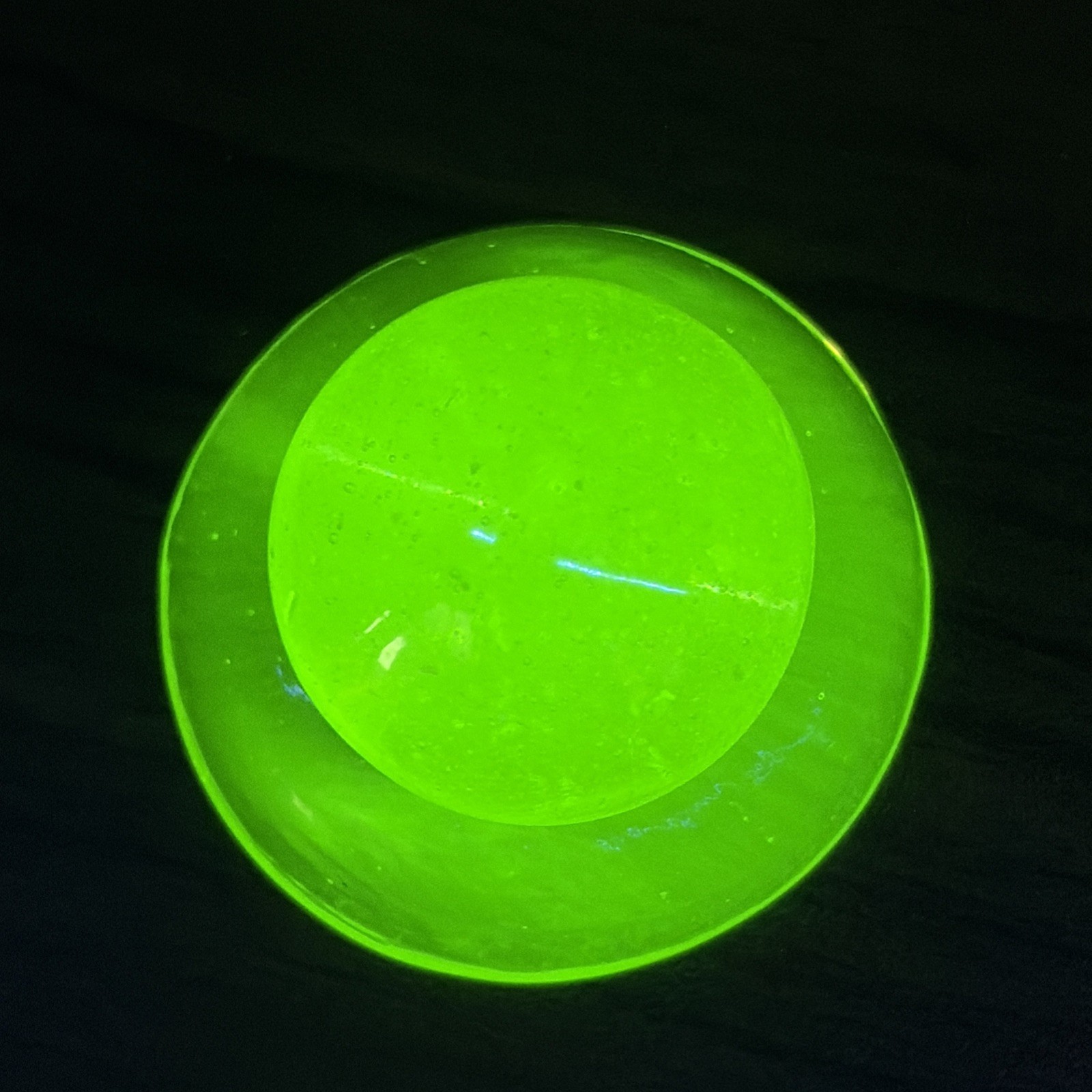 Boyd Marble Holder 1.5″ Vaseline Uranium Glass UV Glow w/ 1″ Shooter Marble HTF