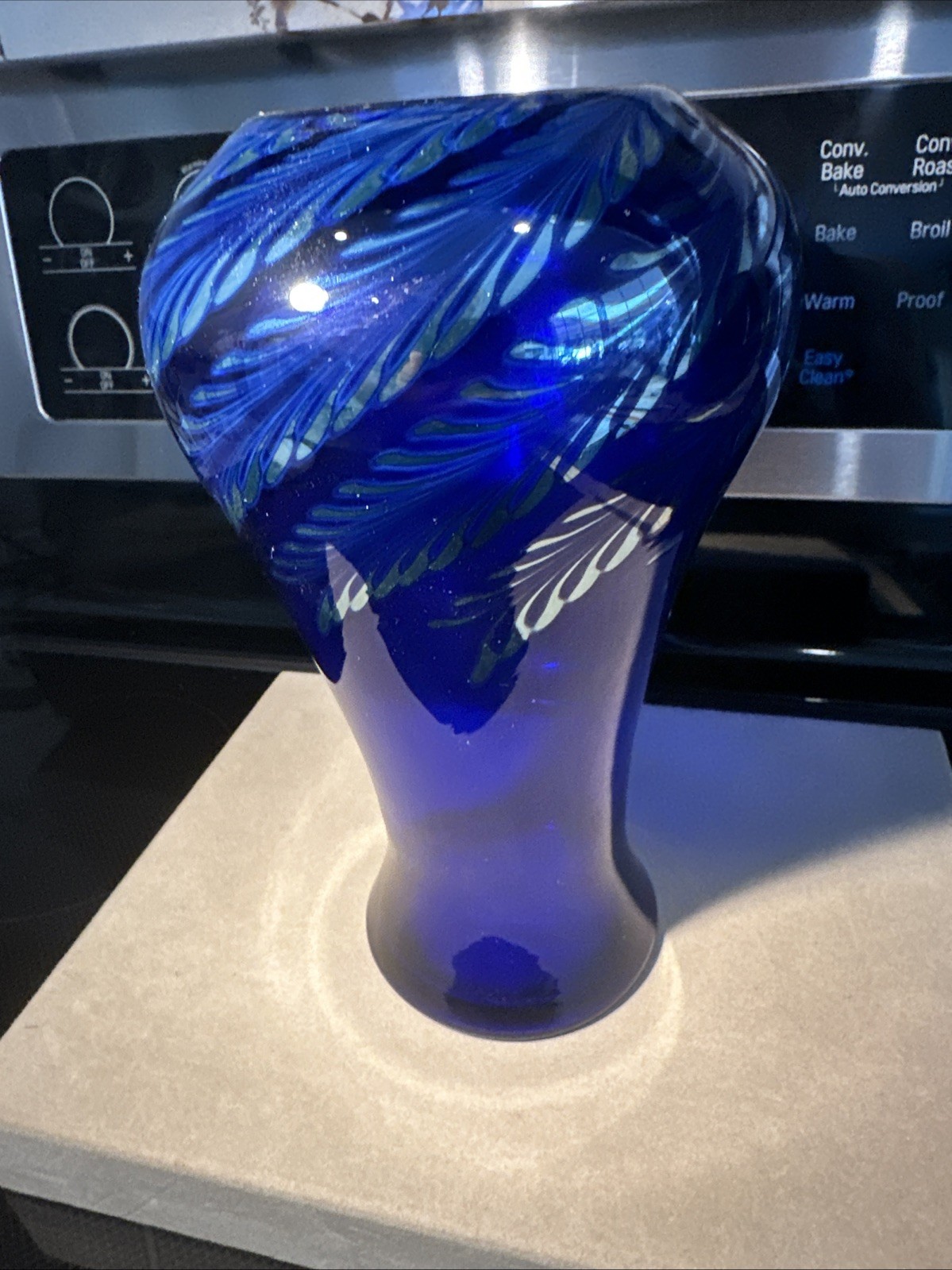 Steven Correia Art Glass Pulled Feather Vase Coballt Blue & Silver MINT Cond.