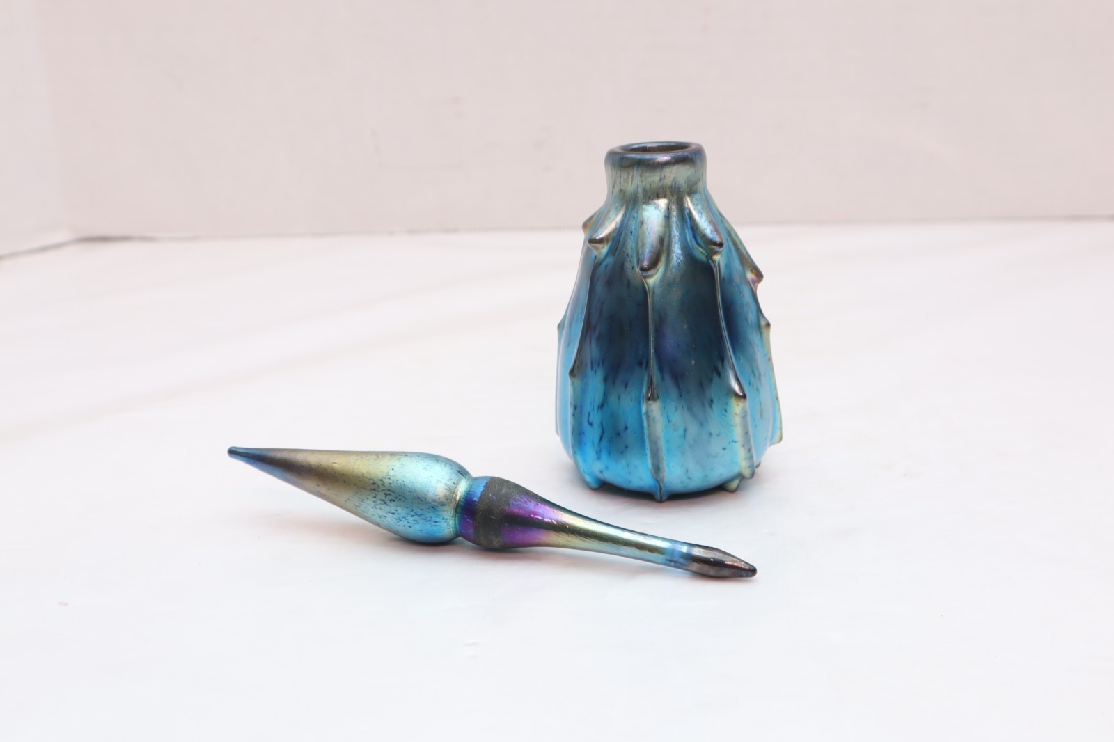 Blue Luster Studio Art Glass Perfume Bottle Saul Alcaraz Iridescent DRIP Design