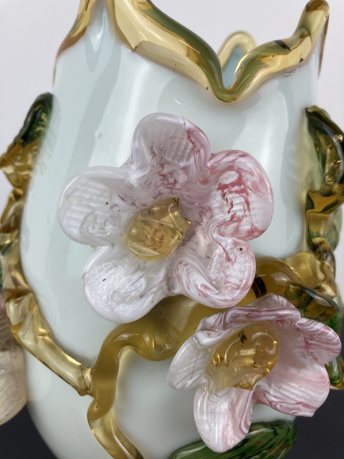 Stevens & Williams Egg Shaped Vase w/Applied Flowers/ Robin’s Egg Blue Inside!!