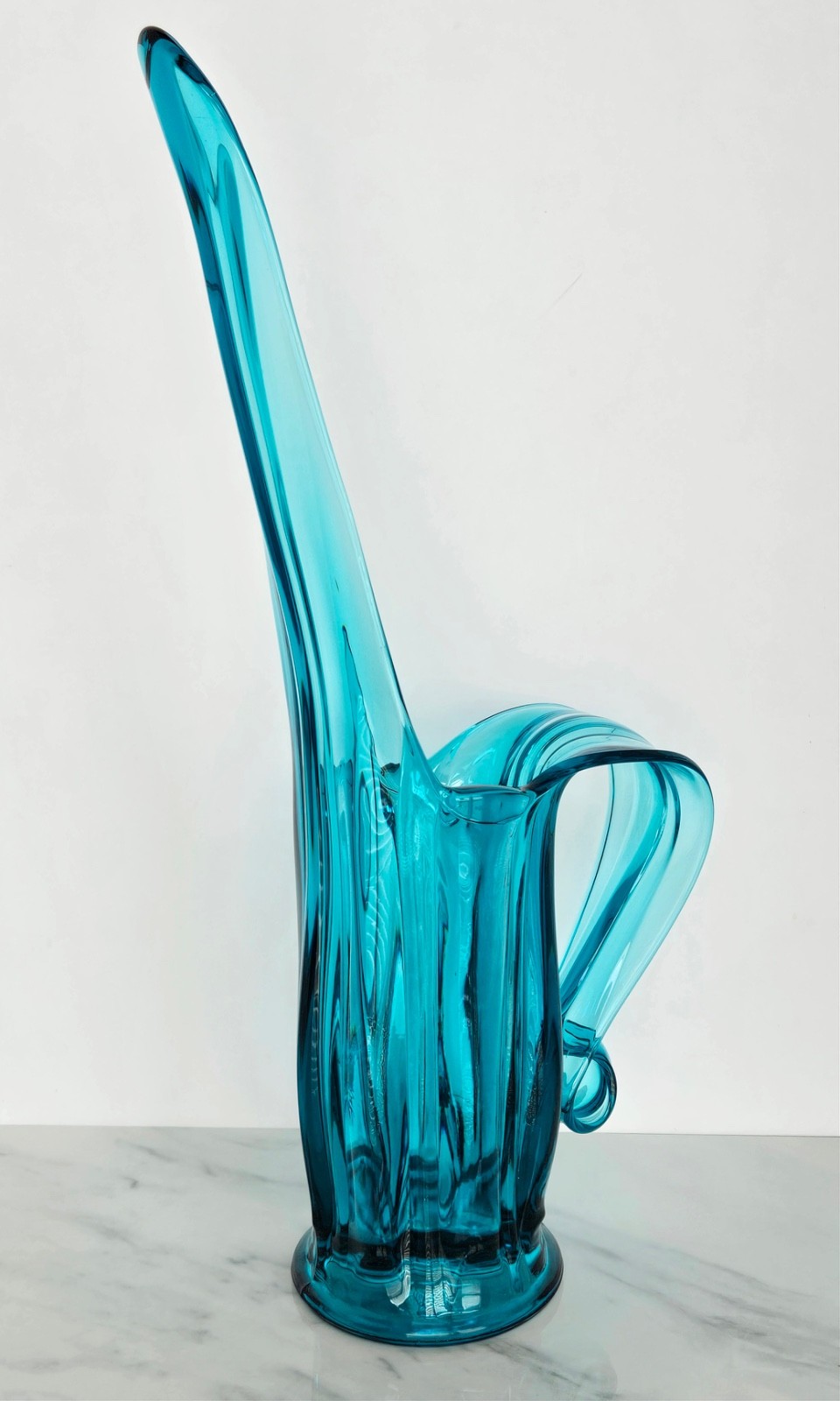 Vintage LE Smith Glass Peacock Blue Dragons Tooth Swung Vase Ewer 🌊
