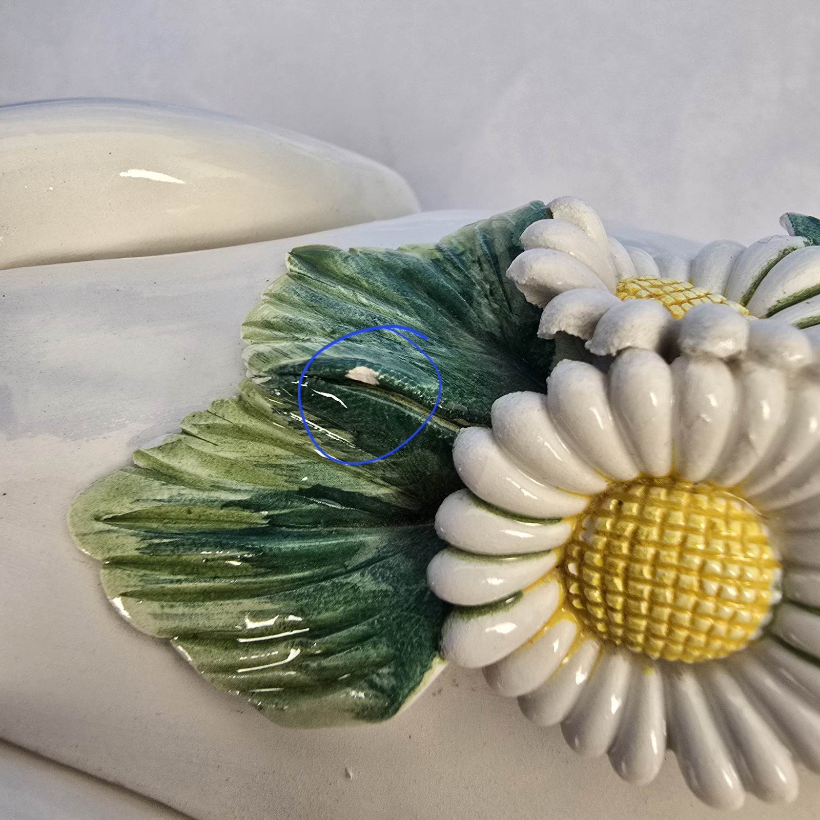 VTG Meiselman Imports Italian Ceramic White Rabbit Covered Candy Dish w/ Daisies