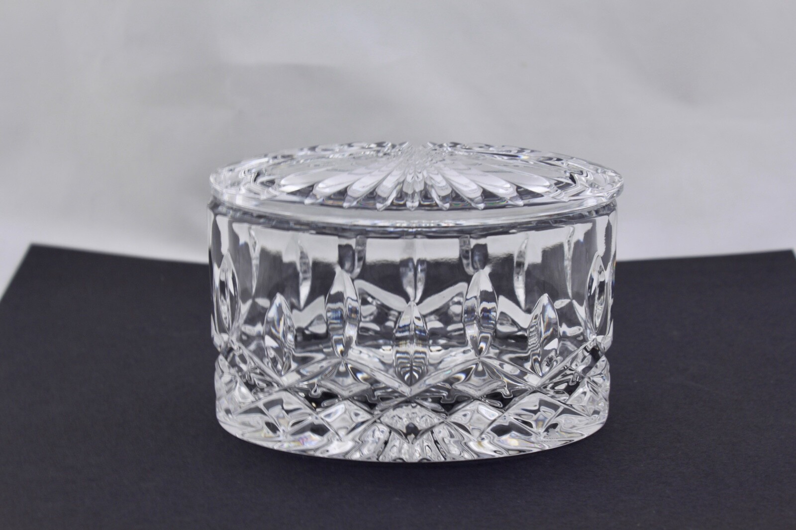 WATERFORD CRYSTAL LISMORE OVAL TRINKET BOX – MINT
