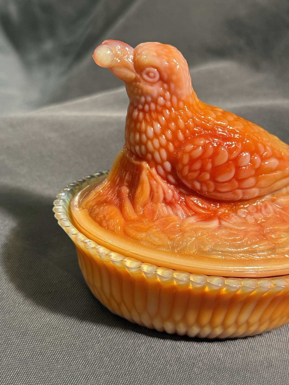 Vintage Degenhart Art Glass Orange Yellow Slag Nesting Robin Nest Bird & Berry