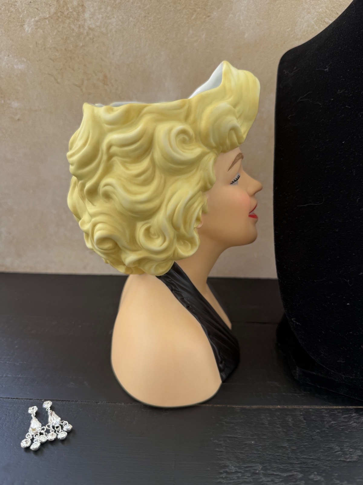 VINTAGE LADY HEAD VASE NIB CONVENTION MARILYN MONROE VINTAGE RHINESTONE BRACELET
