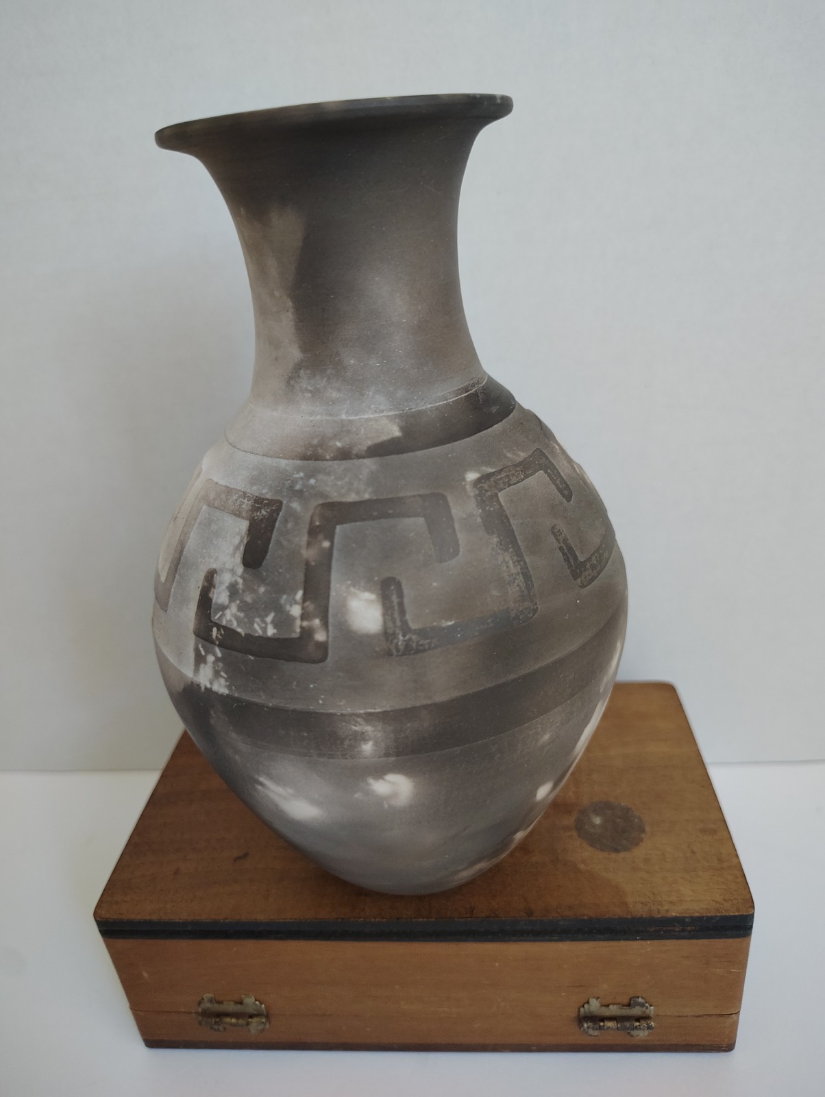 Lyse Fleury Smoke Fired Vase – 7″ Tall – Made in Canada