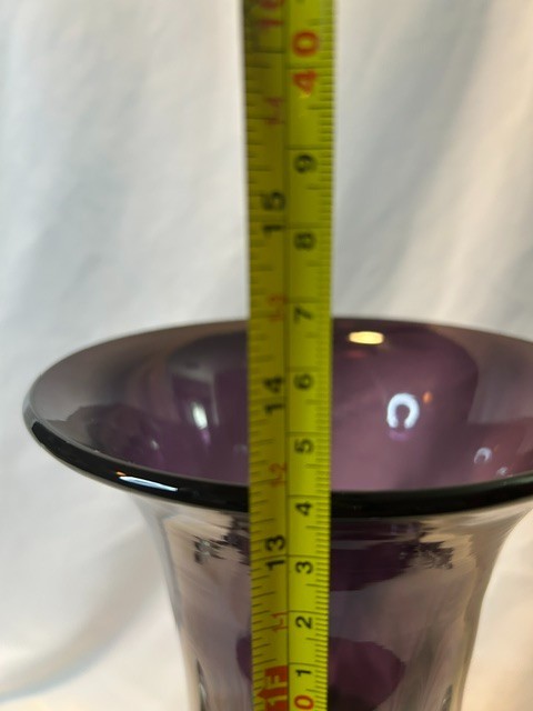 VNTG MURANO STYLE DEEP PURPLE RUFFLE RIBBED HAND-BLOWN GLASS VASE W/ HANDLES 13