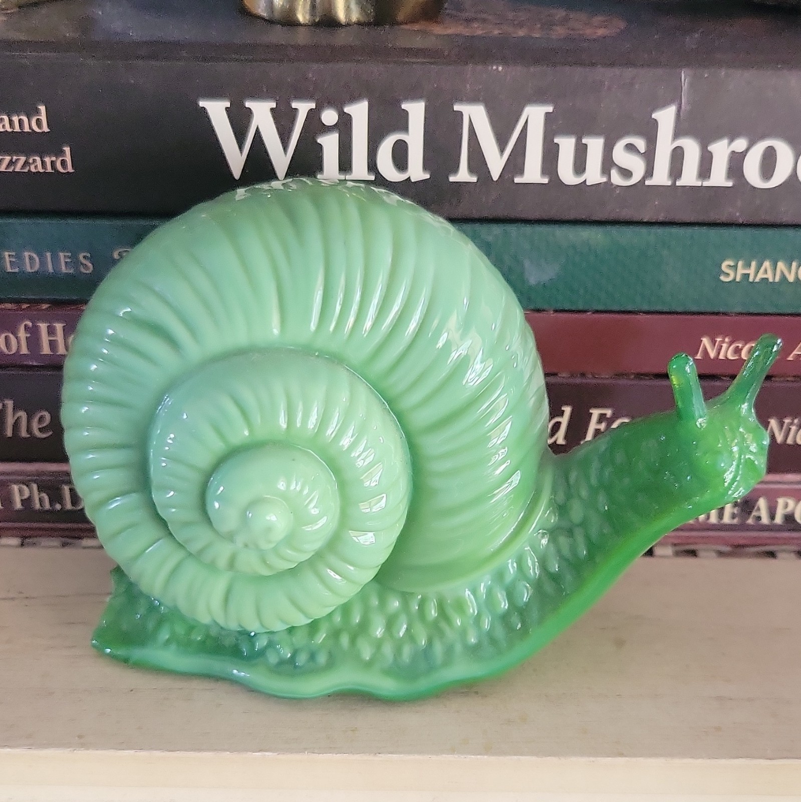 Vintage Fenton Glass Green Slag Snail Figurine Collectible *PLEASE READ*