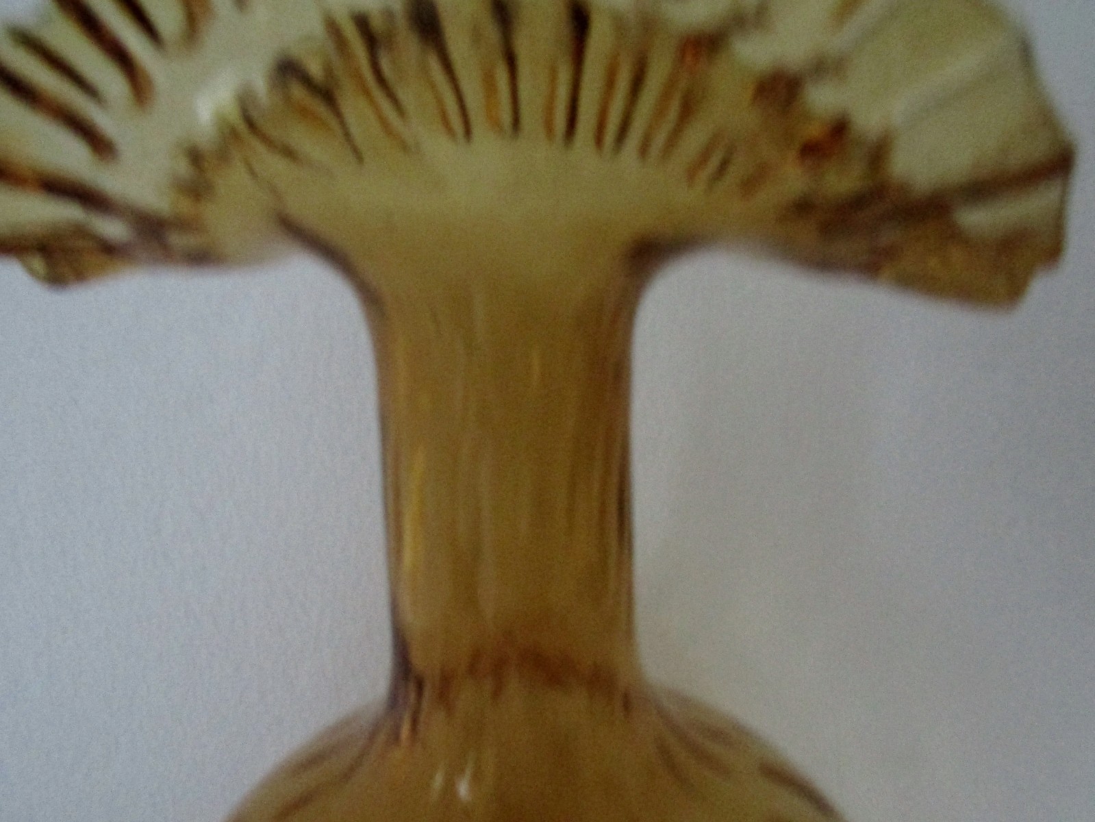 Fenton Glass 1950’s Amber Yellow Optic 8 3/4″ Fluted Top Fan Vase