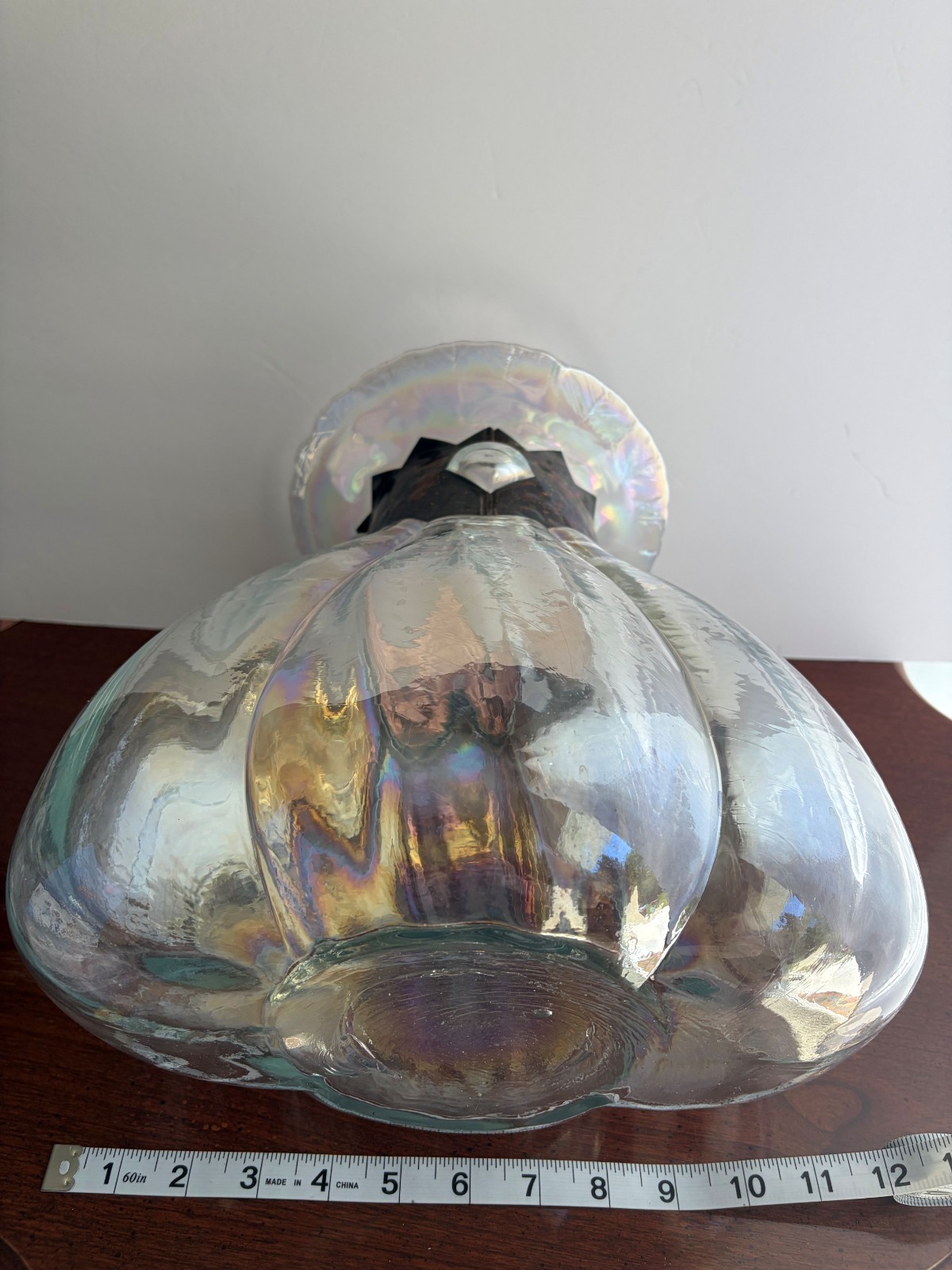 VTG Silvestri Mouth Blown Iridescent Glass Vase w/ Copper Tone Collar 11.5″x 11”