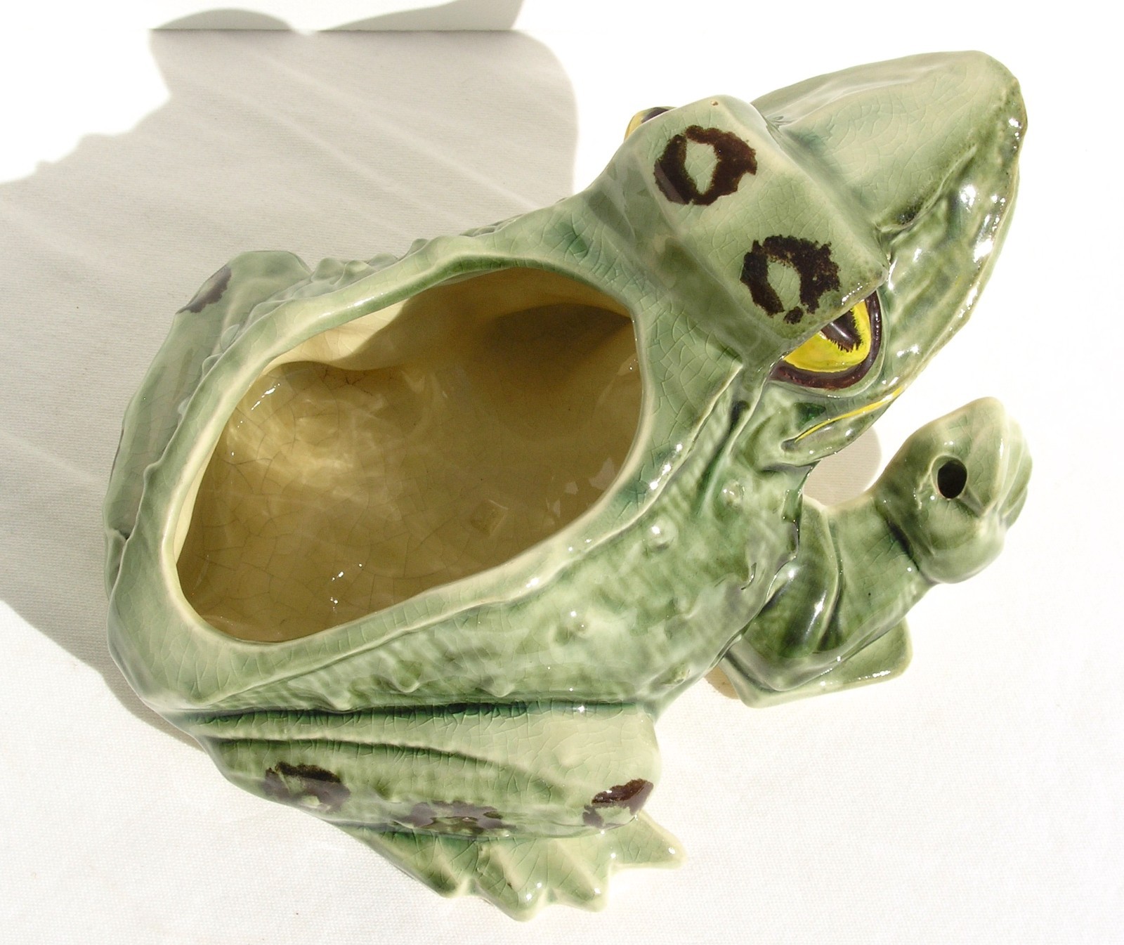 Vintage McCoy 8″ Green Frog Lily Pad Planter