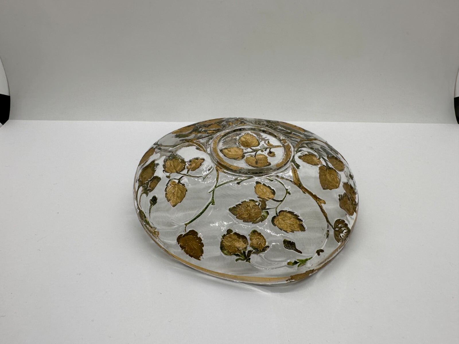 VTG Inlaid Glass Lemon Server with Raspberry Pattern Manganese Glass UV Reactive