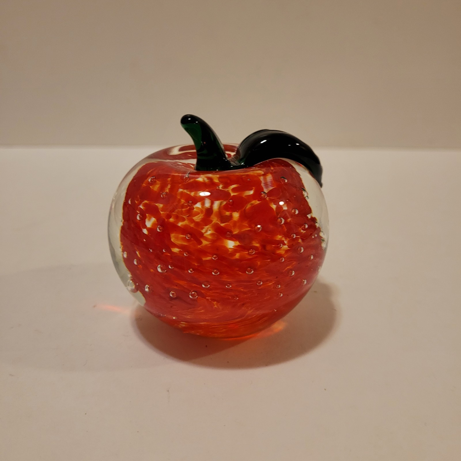Vintage Lenox Handblown Art Glass Apple Paperweight Controlled Bubble 3″