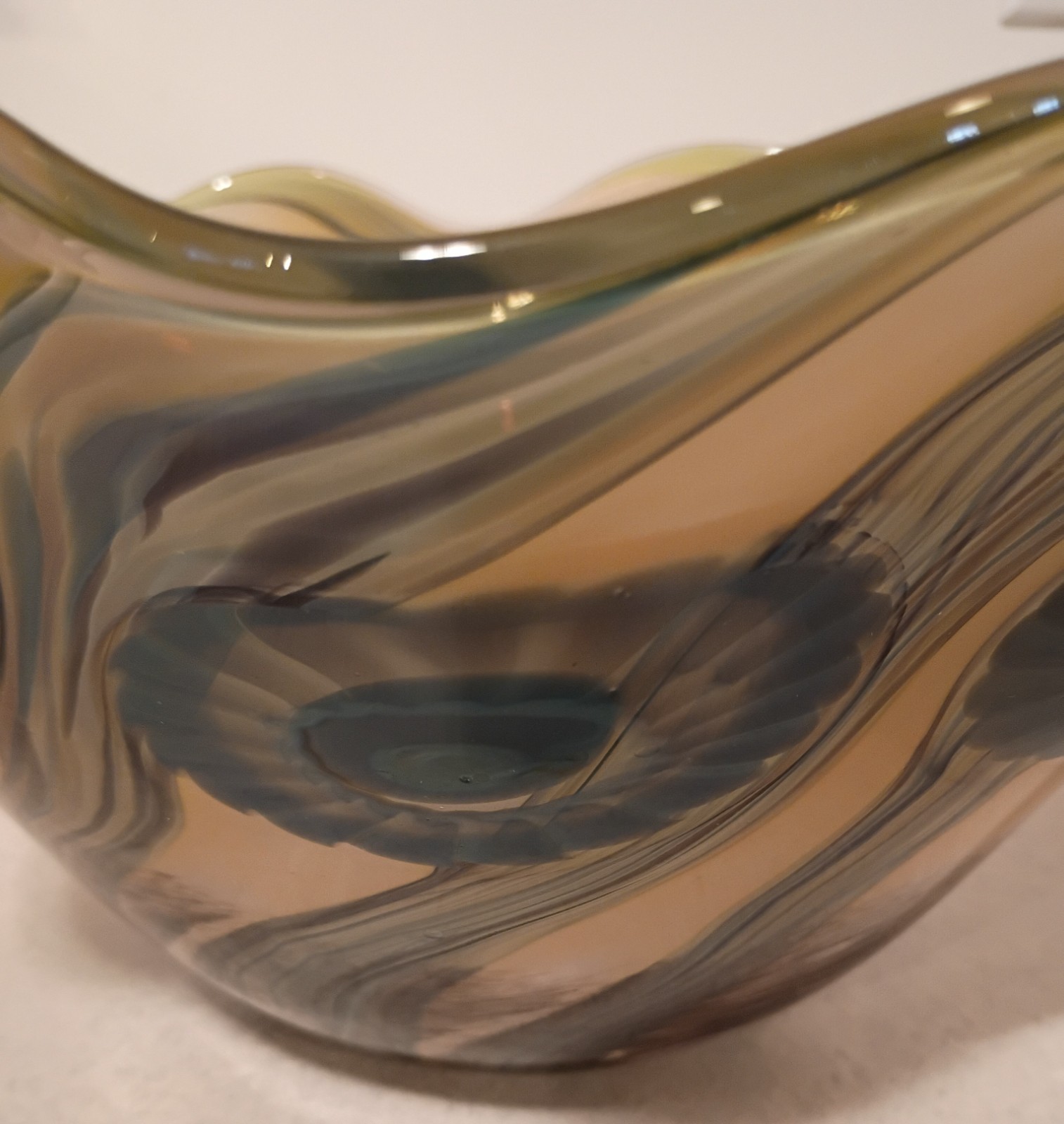 Large 2009 Signed Robert Eickholt Sea Flowers Art Glass Vase