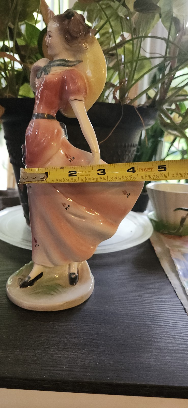 Goldscheider Everlast Hand Painted Fine China Woman Figurine 11in MPN 2582