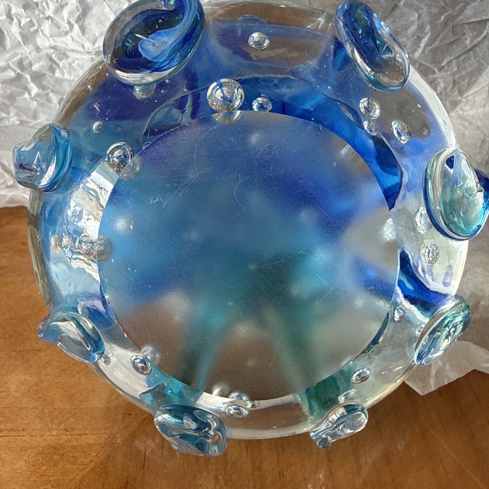 Beautiful Aqua/Teal/Cobalt Hand Blown Art Glass Octopus Paperweight 4.25″ TALL