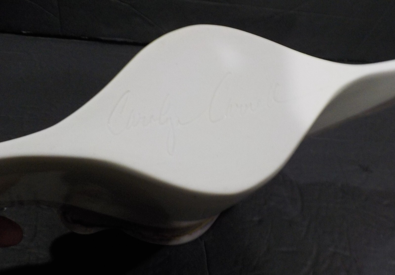 CAROLYN CARROLL SIGNED POTTERY Fan or Shell-Shaped VASE (EUC***BEAUTY***L@@K)