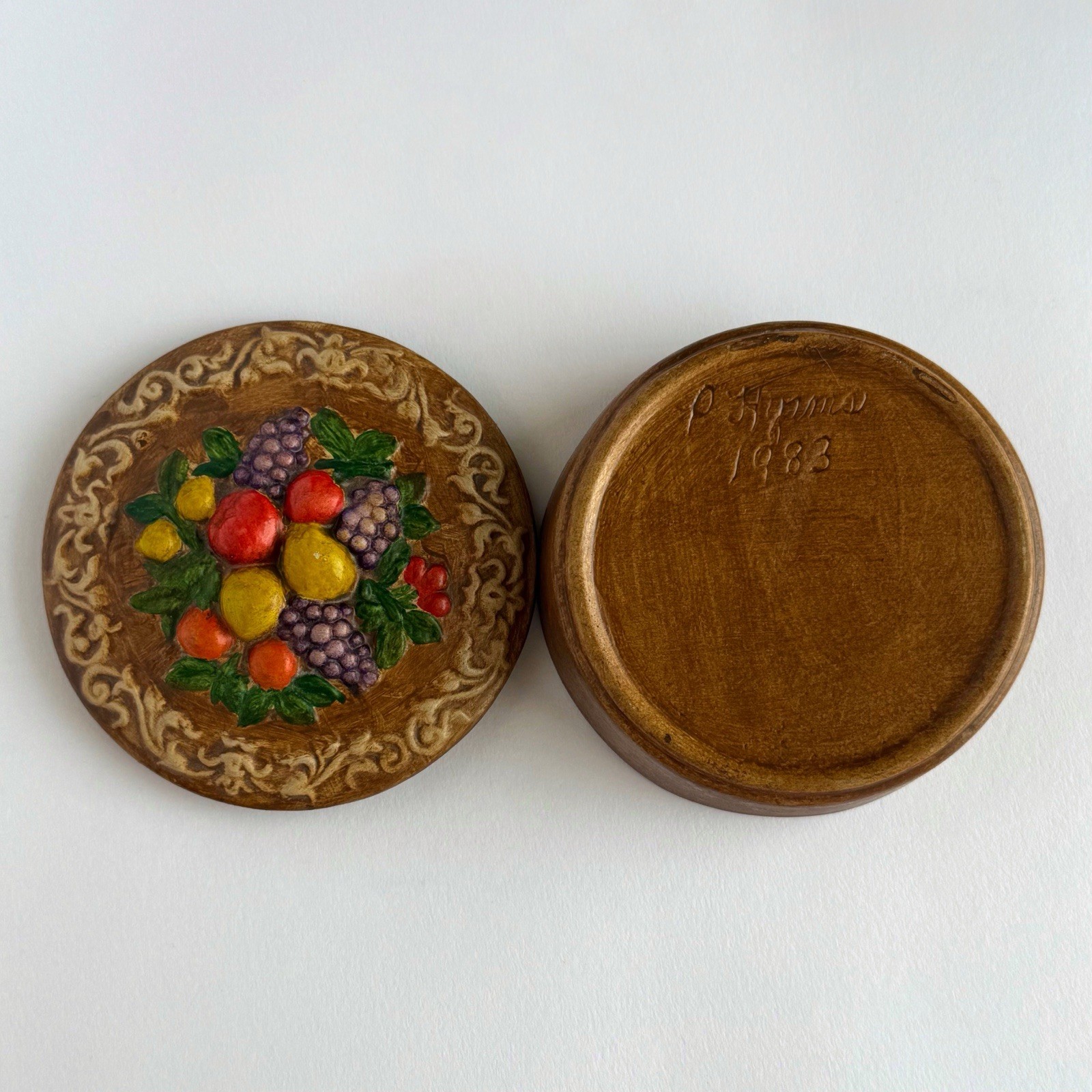 Vintage 1983 Signed Hand Painted Sculpted Ceramic Lidded Trinket Jewelry Box