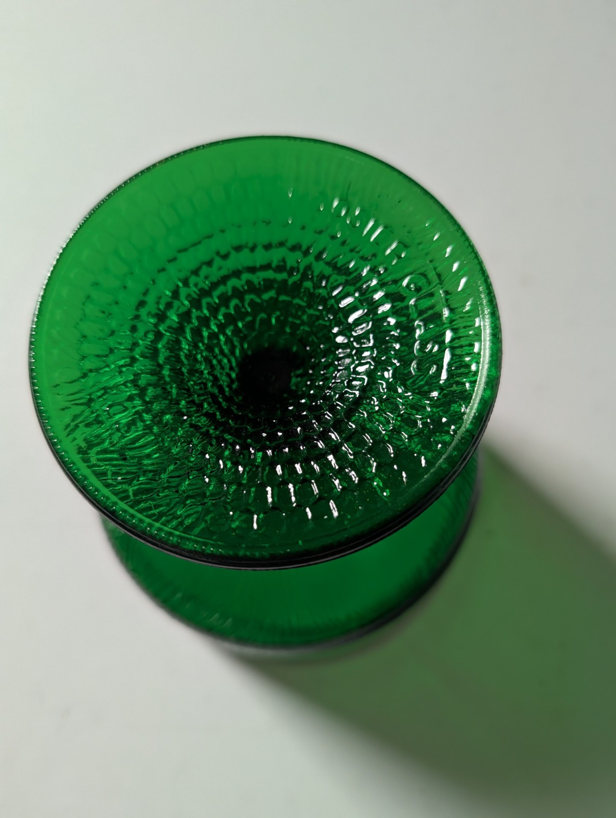 VINTAGE HOOSIER GLASS EMERALD GREEN PEDESTAL COMPOTE SWIRL RIBBED CANDY DISH