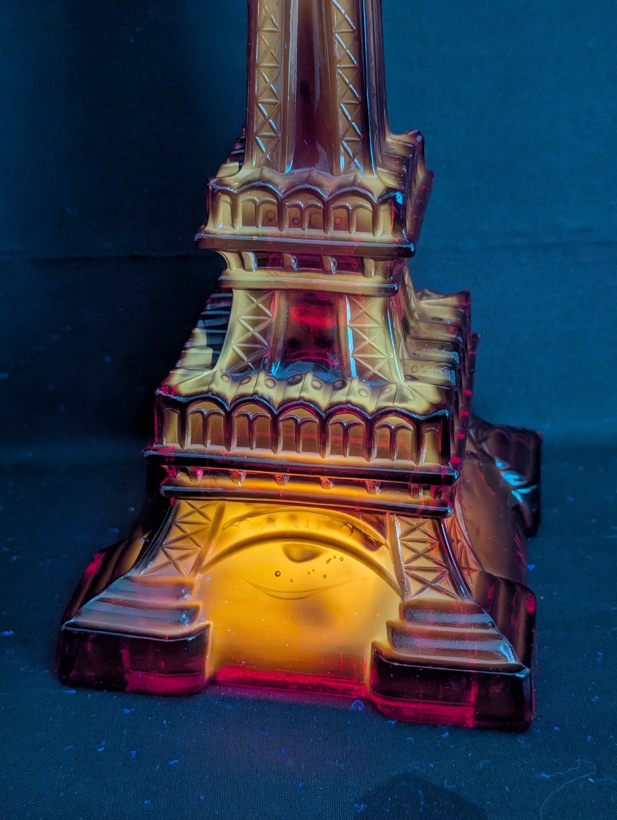 Vtg Pair of 11″ Amberina Glass Eiffel Tower Candlesticks UV Reactive Cadmium