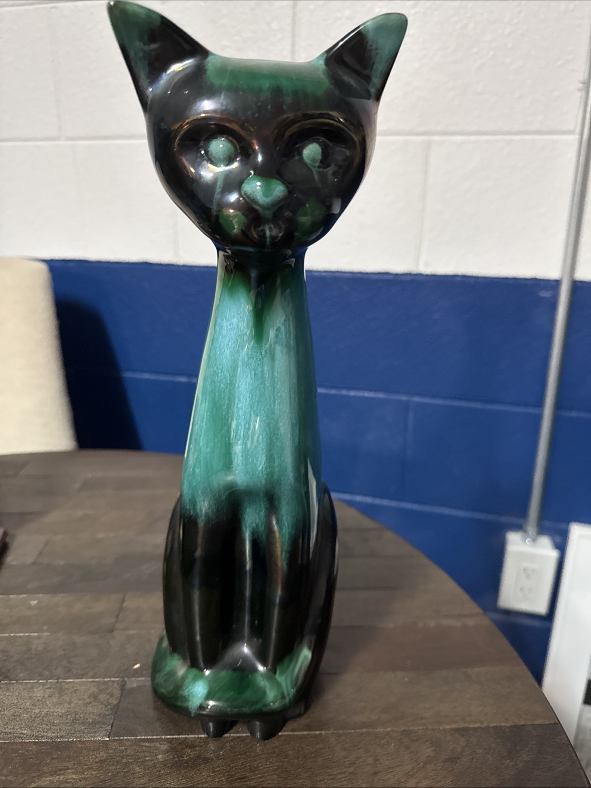 MID CENTURY BLUE MOUNTAIN POTTERYDECO ONTARIO NIAGRA PARKS TEAL GLAZED CAT 14″