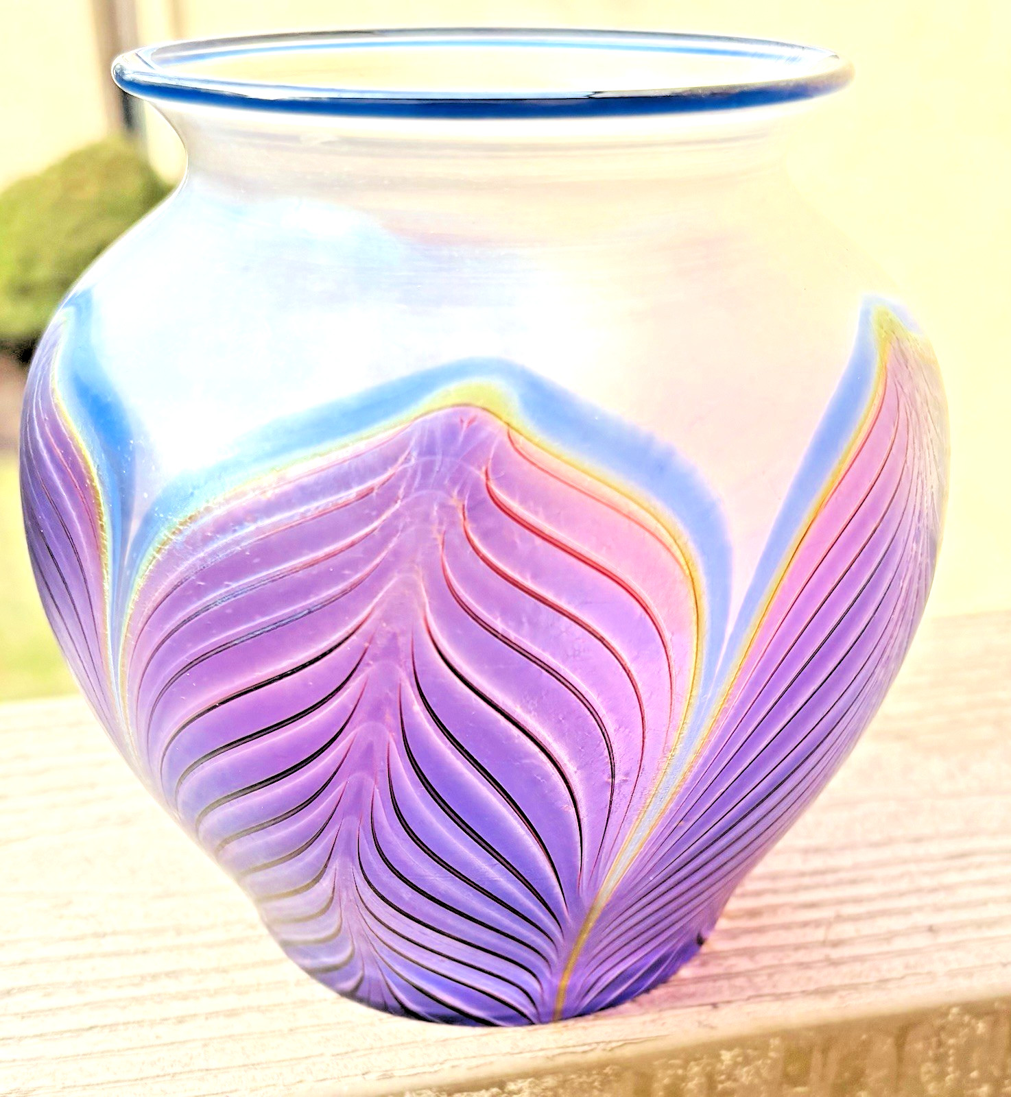 ZELLIQUE STUDIO by J.M (JOSEPH MOREL) ART GLASS VASE PULLED FEATHER in 1986