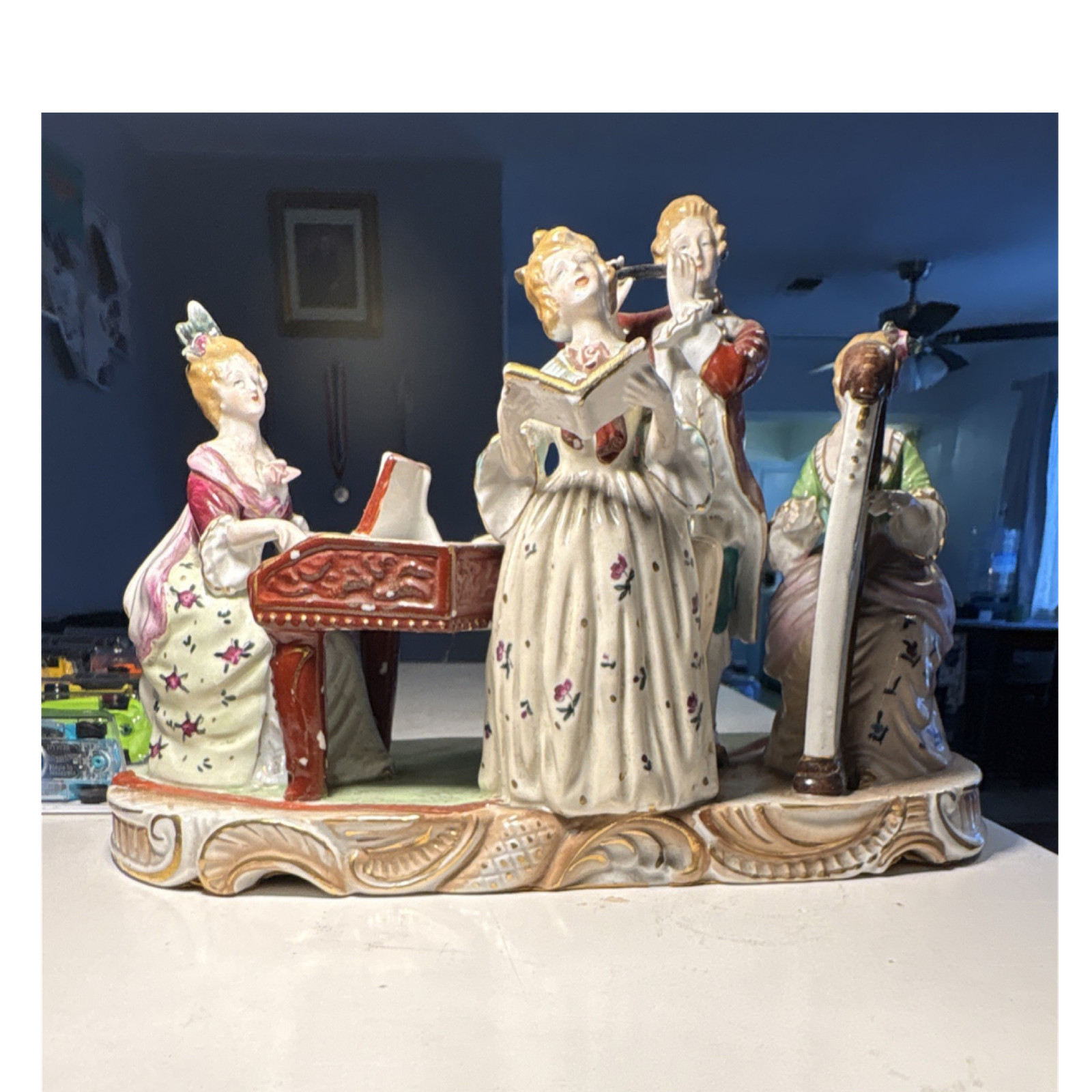 Multicolor Ceramic Musicians Figurine Glossy Finish Decorative