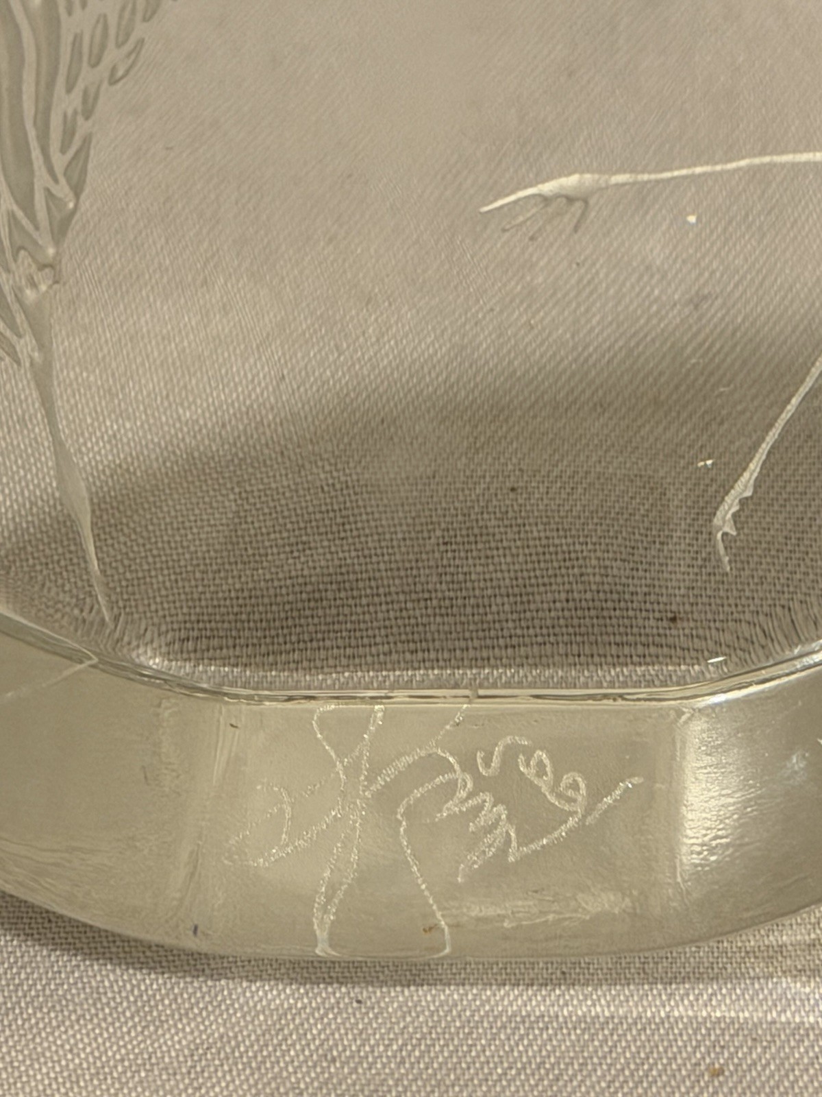 Vintage 2001 Lucas Century Signed Art Glass Paperweight – Etched Herons EUC