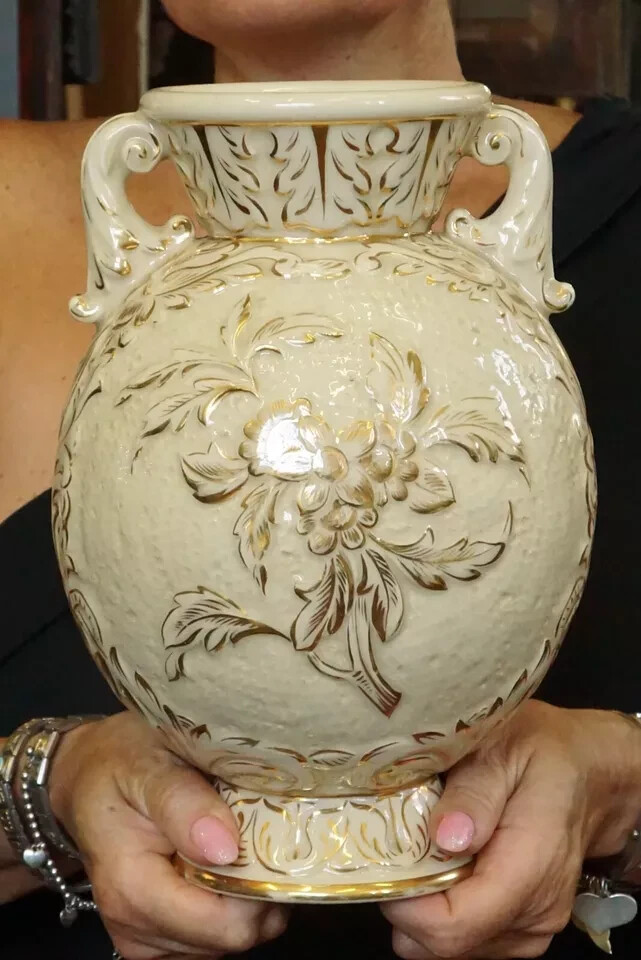 LA COLONNATA Ceramic vase Sesto Fiorentino 1800 1900 LIBERTY as DERUTA – ITALY