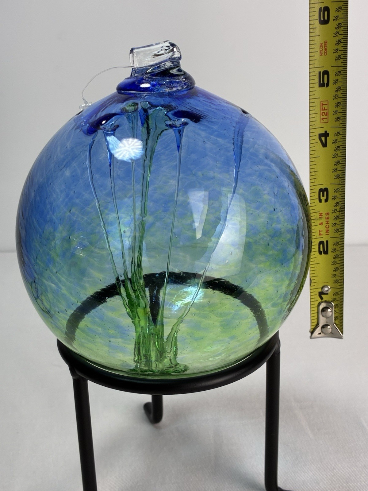 Hand Blown Art Glass Orb/Ornament/Sun Catcher Tree Of Life Blue/Green & Stand