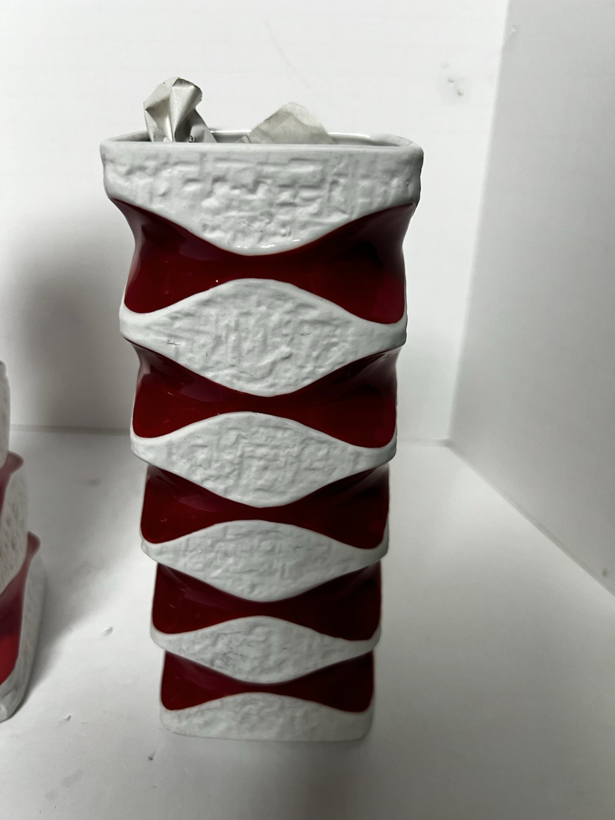 Vintage Royal Porzellan Bavaria KPM Germany Red White Brutalist MCM Pair 10” 8”