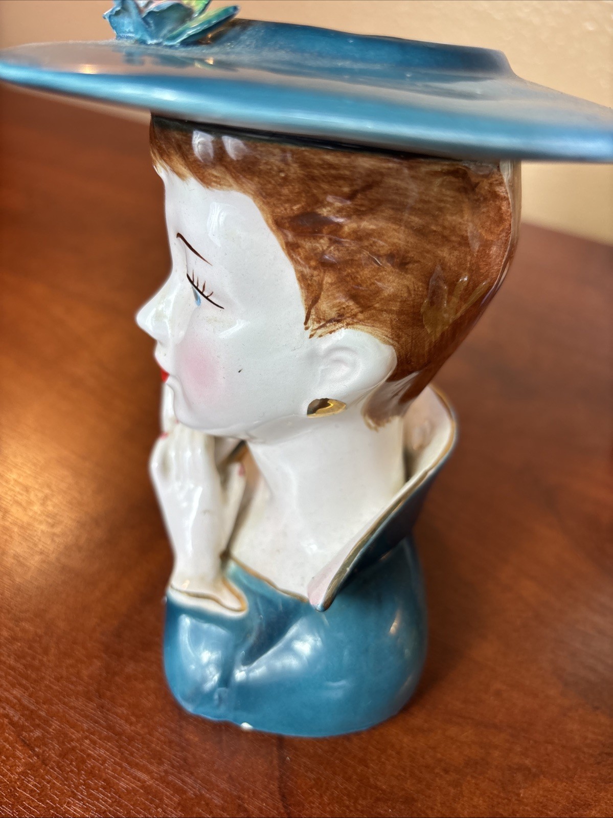 Vintage 1950s Lady Head Vase 5.5″ Redhead Large Hat Teal Both Hands Blue Eyes