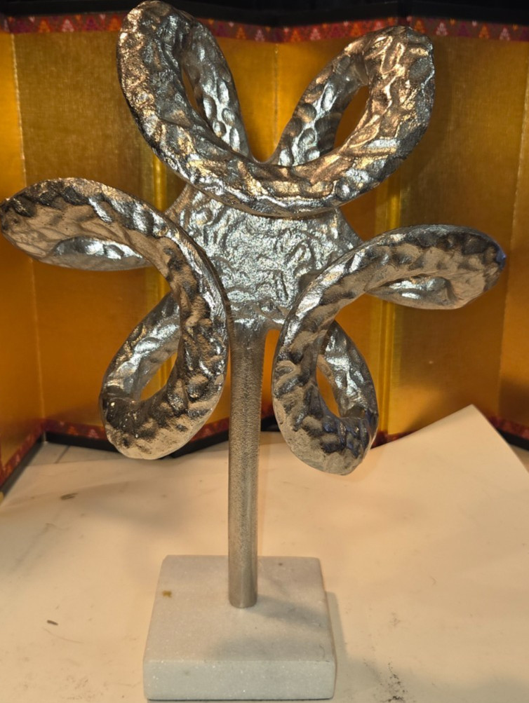 Blue Teal Silver Sparkle Abstract Art Glass Knot Twisted Figurine 5.5″x6