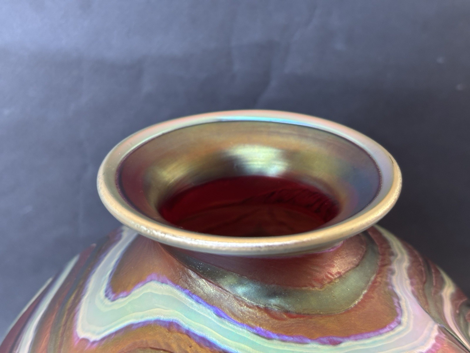 Rare Iridescent Charles Lotton 1989 King Tut Vase
