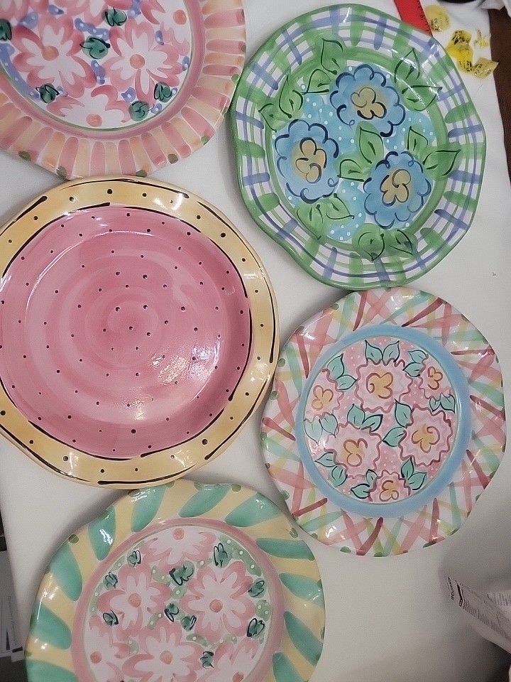 Handpainted Whimsical 11″ Redware Pottery Plates Ruffled Edge Set Of 5 No Chips