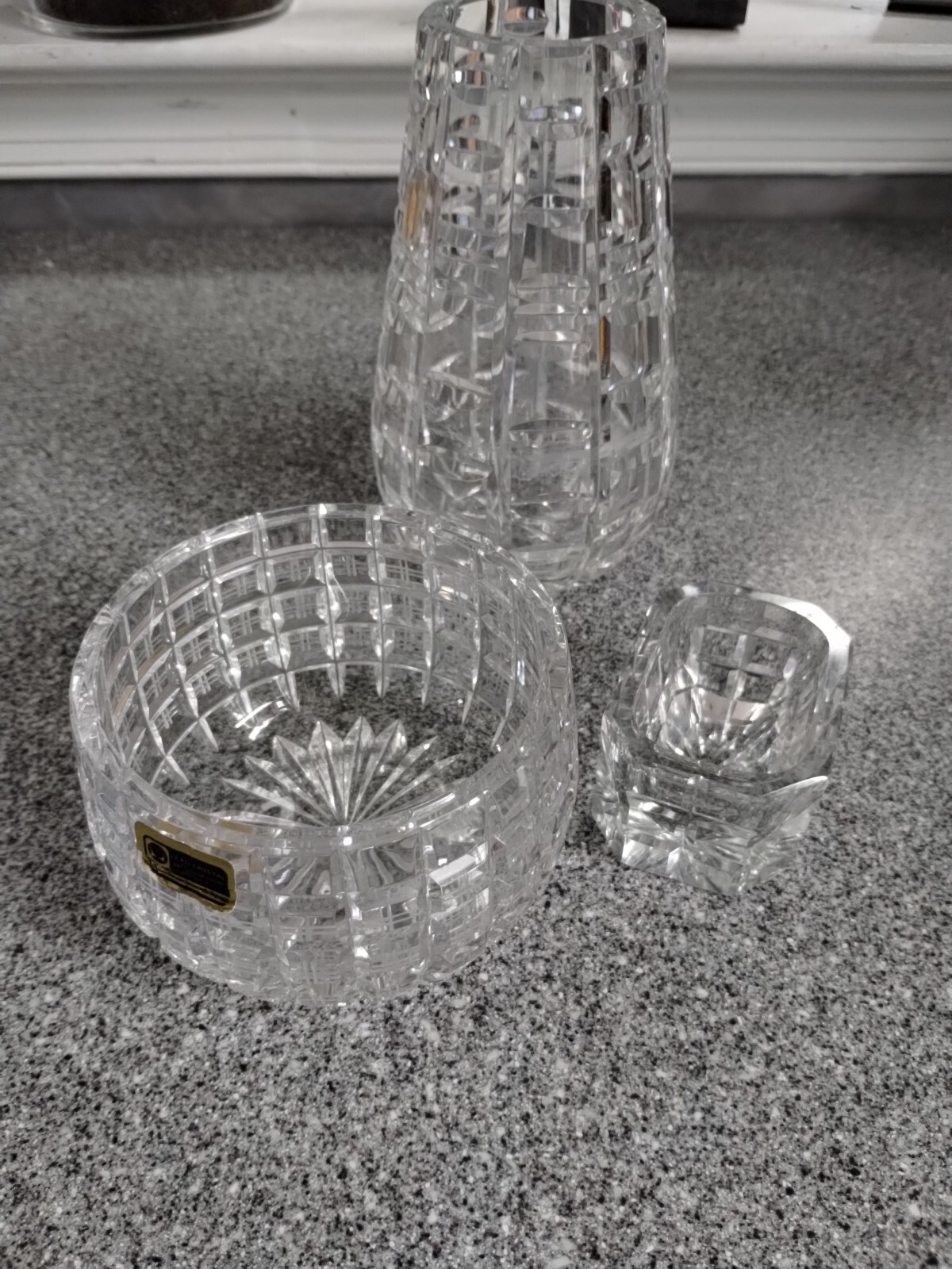 1 Waterford Crystal 7″ Vase Tralee Pattern, 1candy Bowl, 1 Candle Holder