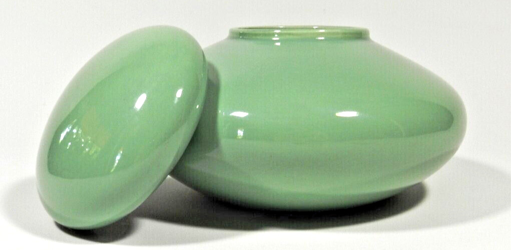 Vintage MCM Jaru California Pottery Lidded Mid Century Modern Jade Green