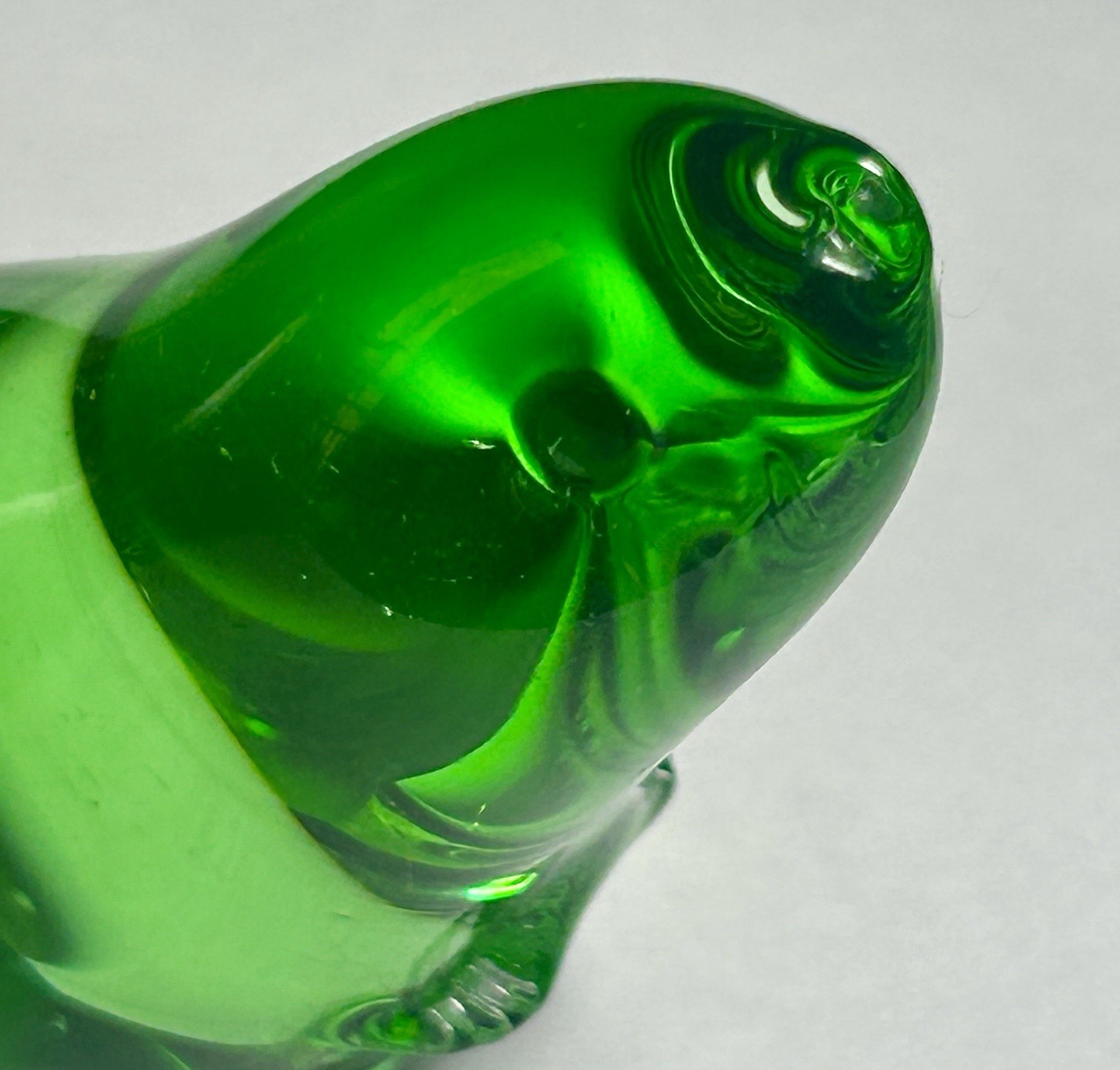 Vintage Green Emerald Glass Seal Sea Lion Figurine 3.5” Fin to Nose Super Cute
