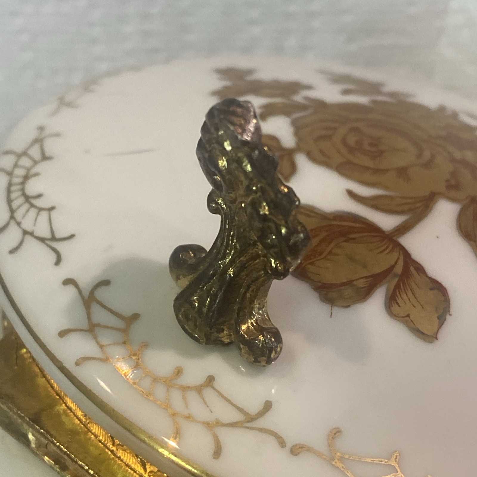 Andrea by Sadek Porcelain Silent Butler: Hinged Crumb Catcher Roses & Gold
