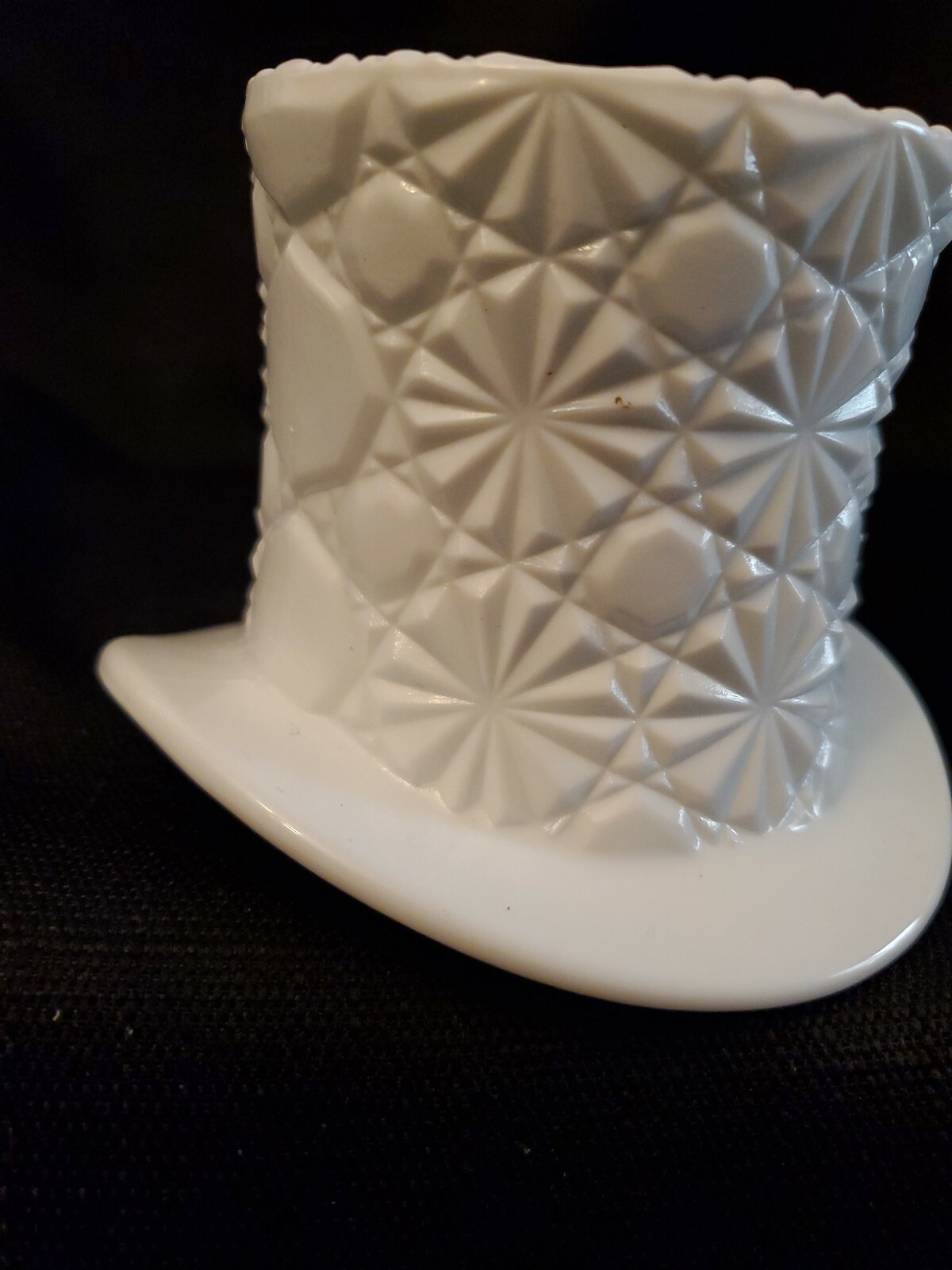 Large Vintage White Milk Glass Top Hat Vase Condiment Dish Fenton Daisy Button