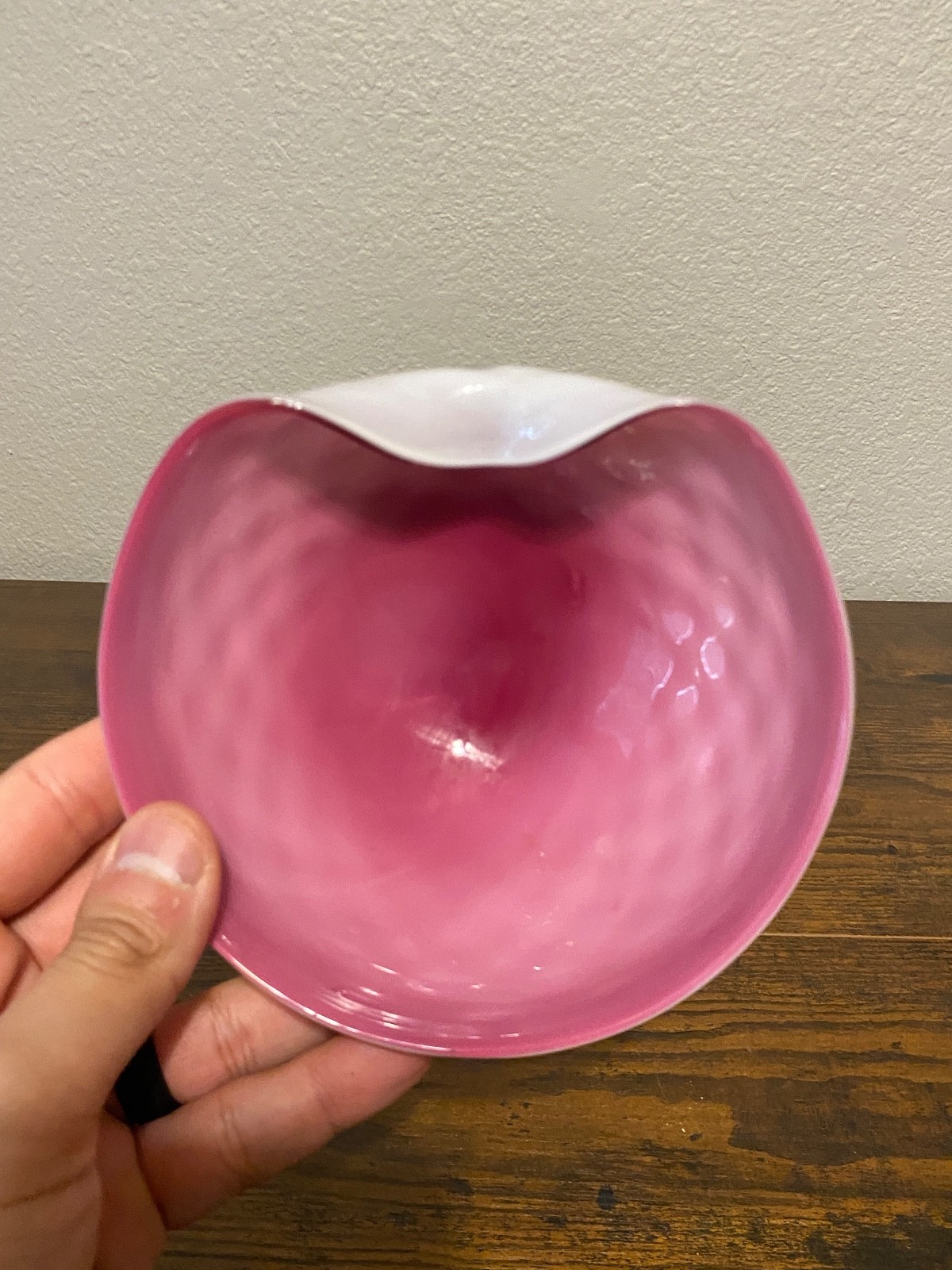 VTG Pink & White DIAMOND QUILT Pattern Art Glass Ashtray Bowl 5.5″ x 5.25″