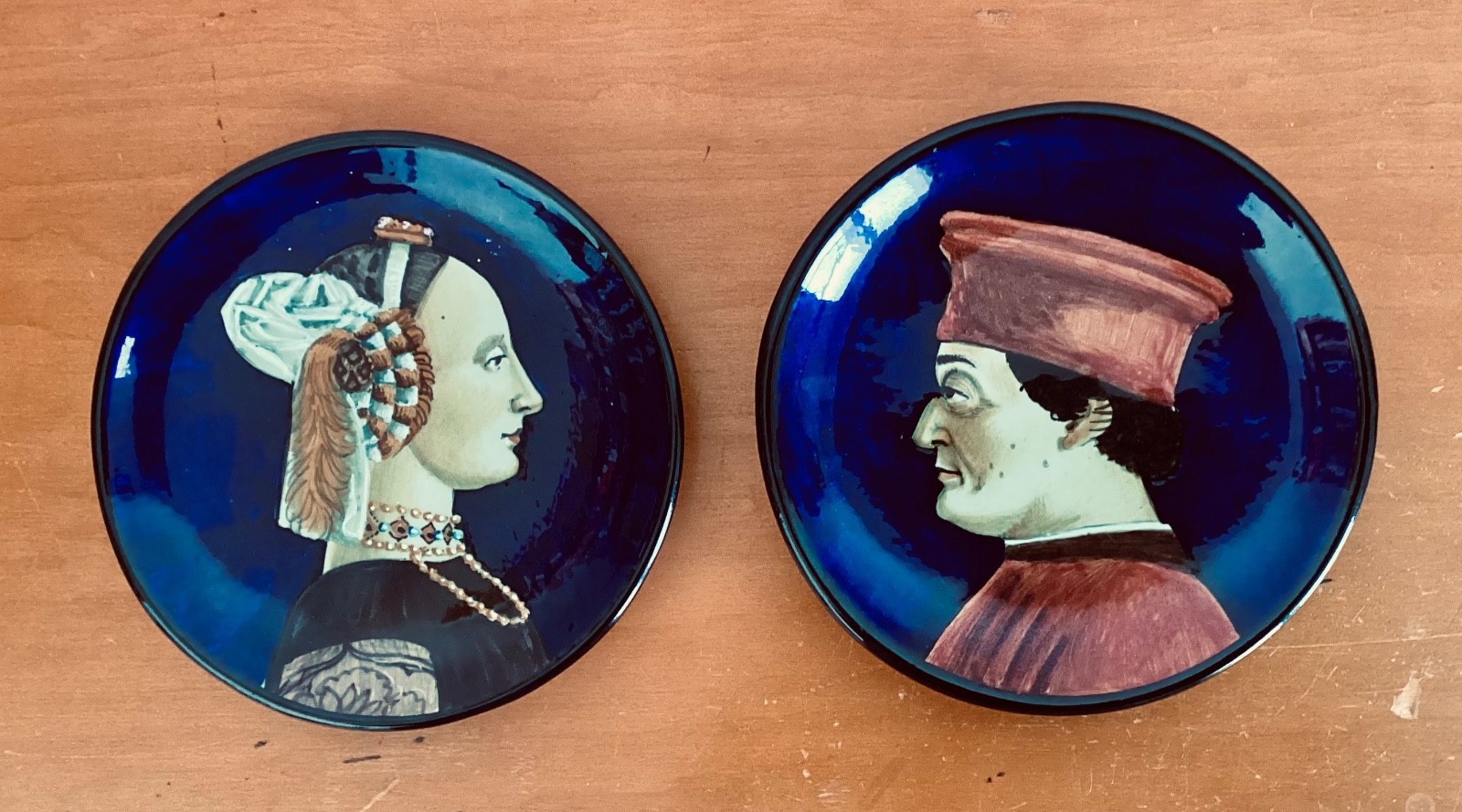 VTG Duke & Duchess of Urbino Federico da Montefeltro 5” Plates Signed MARI Italy