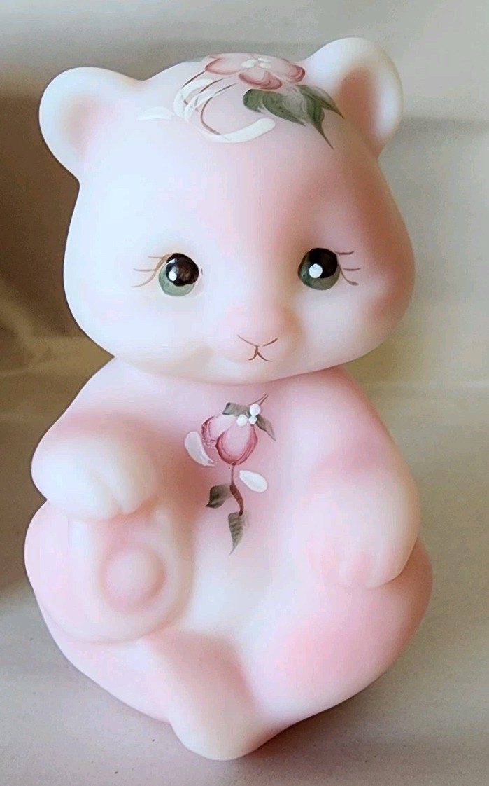 Fenton Rosalene Floral Satin Sitting Bear hand painted D. Anderson 1993 Org. Box