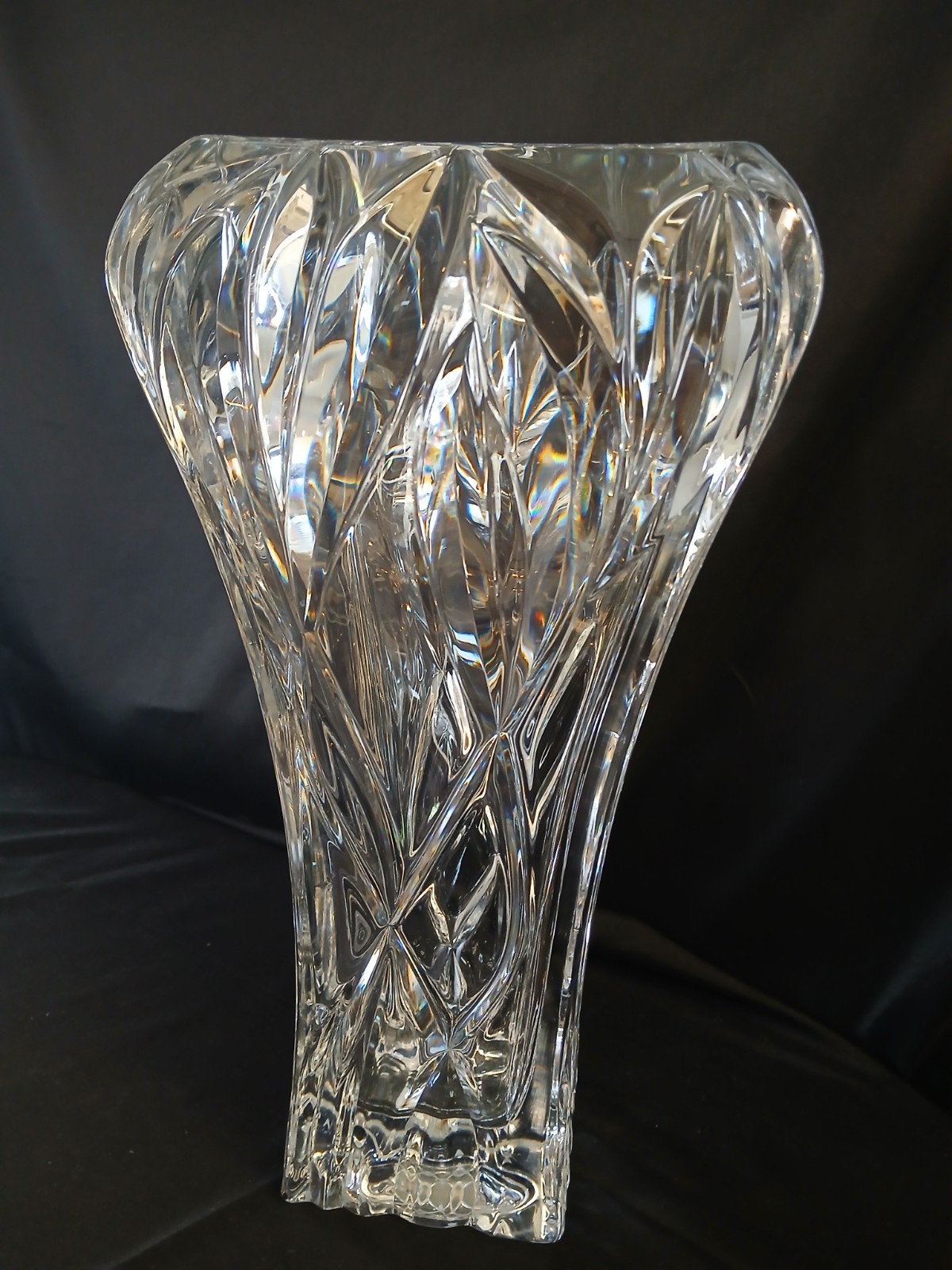 Shannon 24% Crystal Vase By Godinger 12 Inch Tall Heavy Savoy Collection Rare